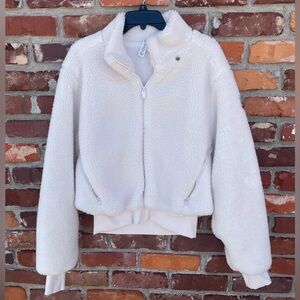 EUC ALO Foxy Sherpa Jacket *missing removable hood*